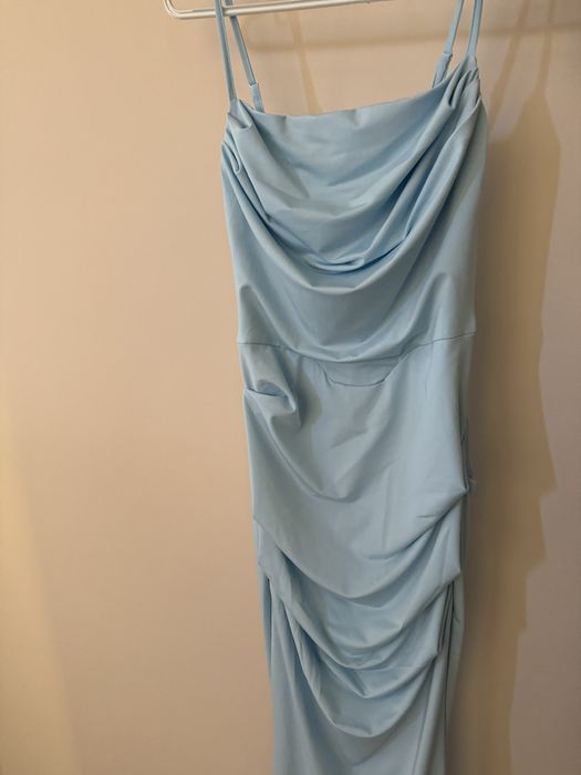 Дълга светлосиня рокля