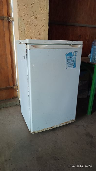 Холодильник б/у .