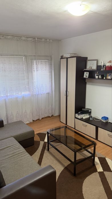Vand apartament Ineu