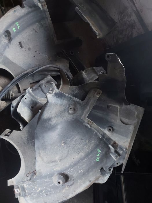 Carenaj roata fata stanga dreapta mercedes clk w209 an 2002-2009