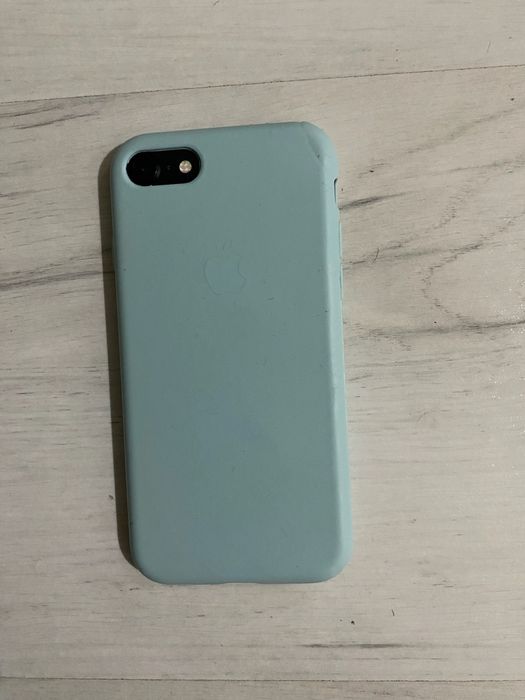 Продам Iphone se 2020