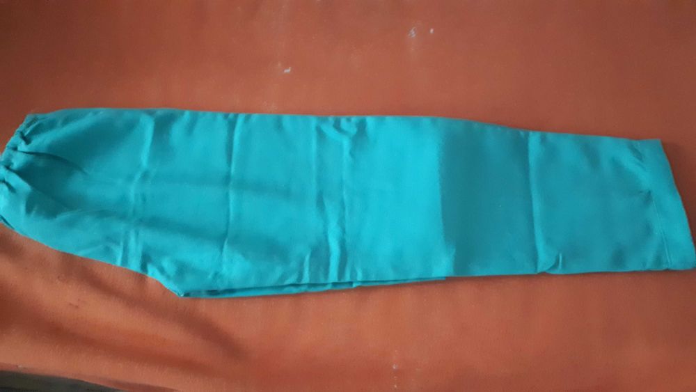 Продам пижаму мужскую размер 48.