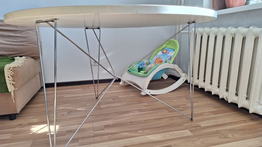 Стол итальянский