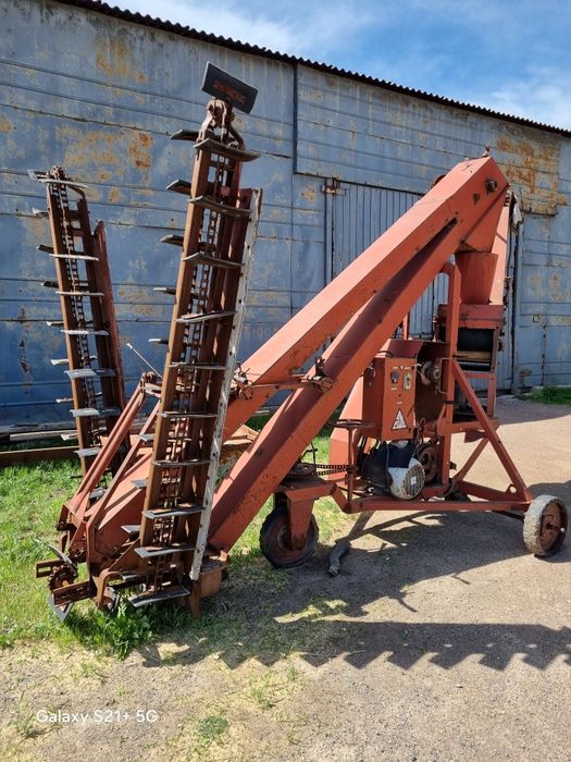 Продам зерномет.