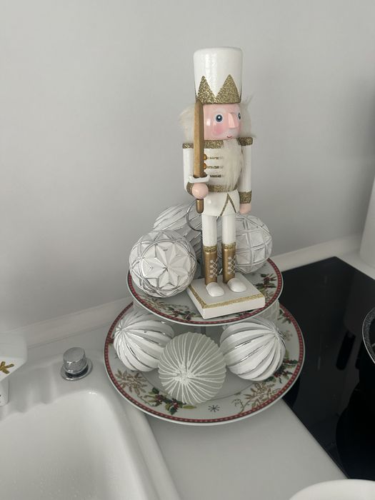 Новогодишни чинии, всичко 35 лв