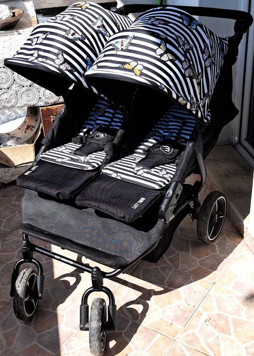 Детска количка Easy Twin