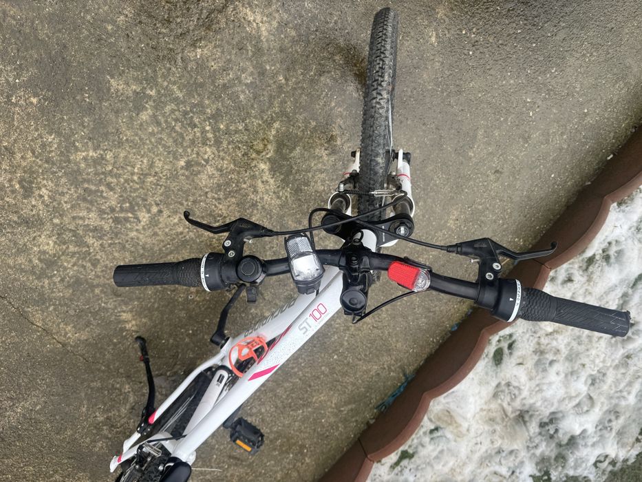 Bicicleta MTB Rockrider ST 100
