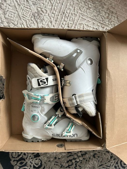 Ботинки для лыжи