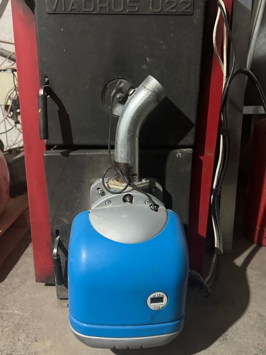 Котел  VIADRUS U22 + горелка !!! ТОП СЪСТОЯНИЕ !!