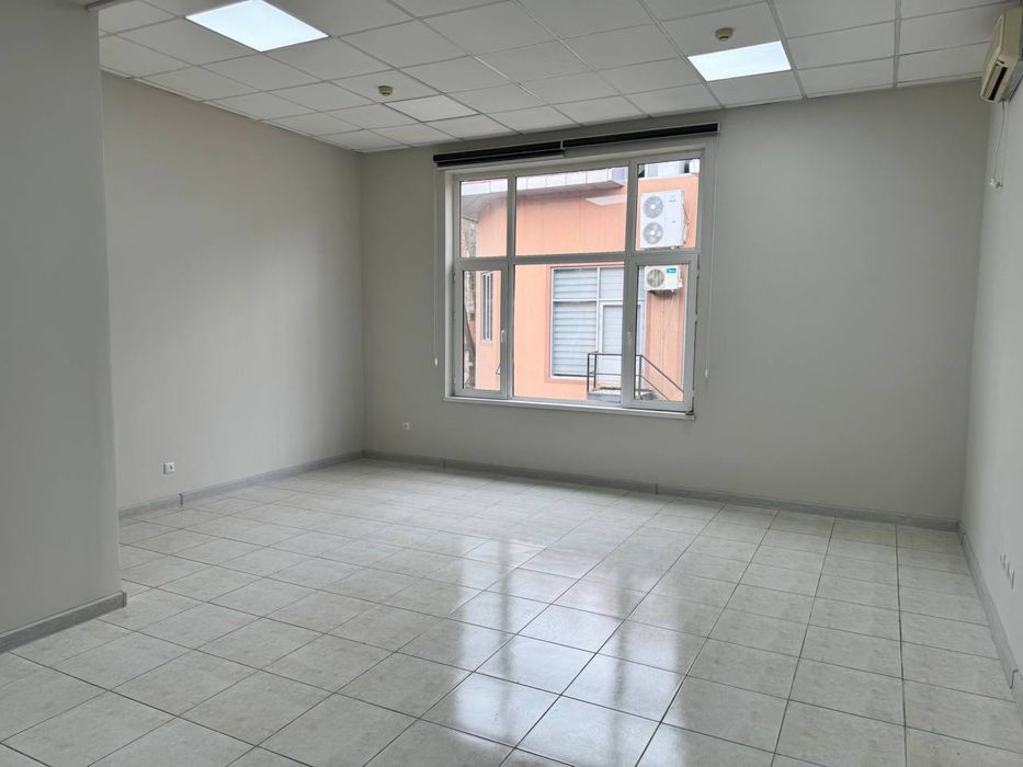 Сдается помещения на Ц1, под офис от 100 до 230м2.