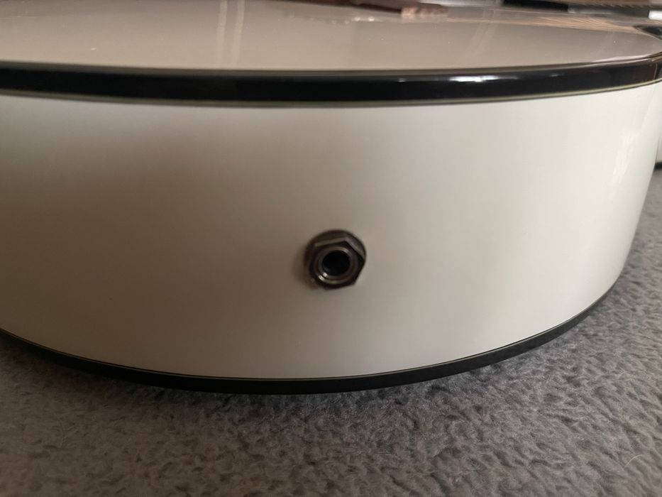 Гитара Washburn EA-20 WH