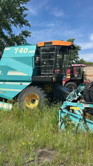 Продам Комбайны.