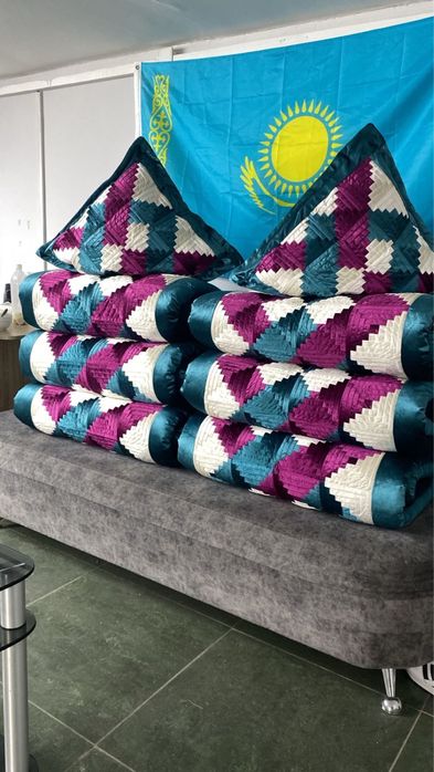 Құрақ көрпе сатылады 6дана 4жастық