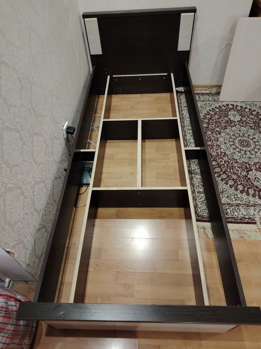 Кровать односпальная