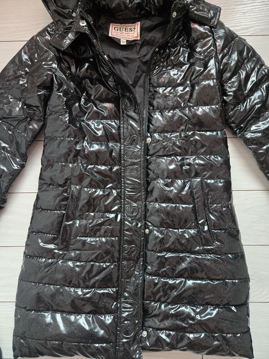 Яке Guess черно 10г