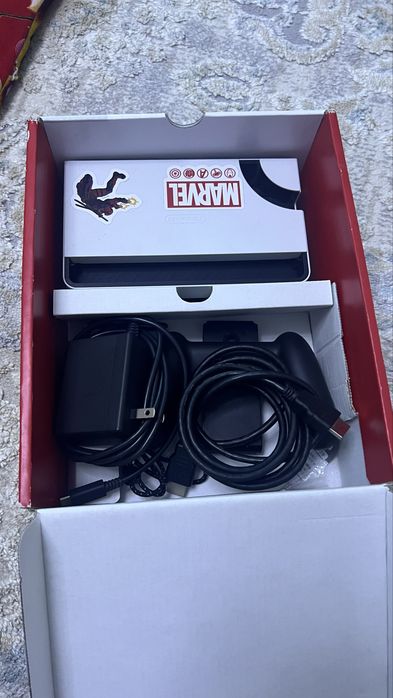 Нинтендо олед есть 4 игры купленый