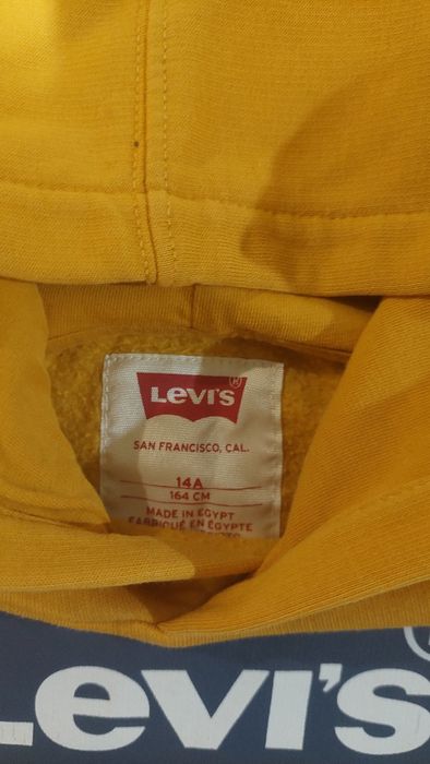 Суичър.  LEVI'S  ръст 160см