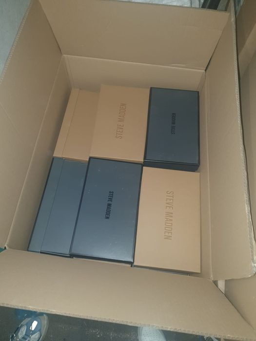 Lot Încălțăminte 110 perechi