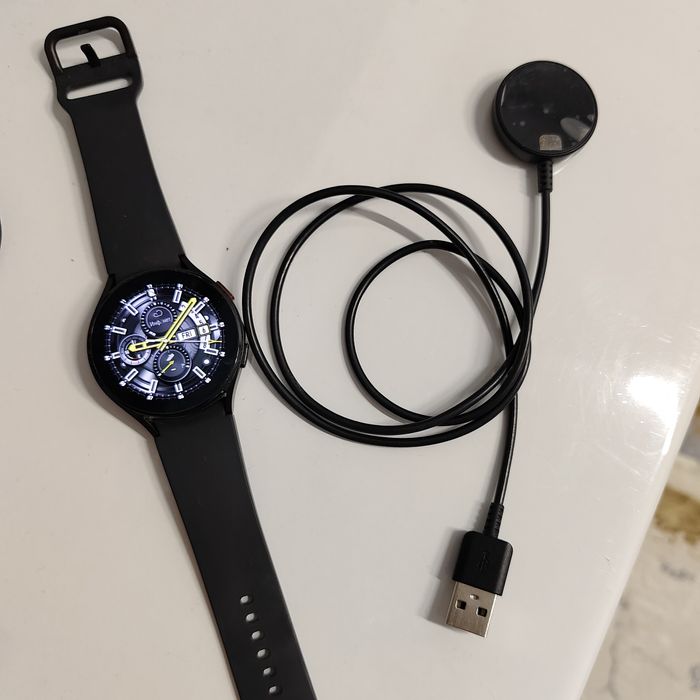 Смарт часы Samsung Watch4