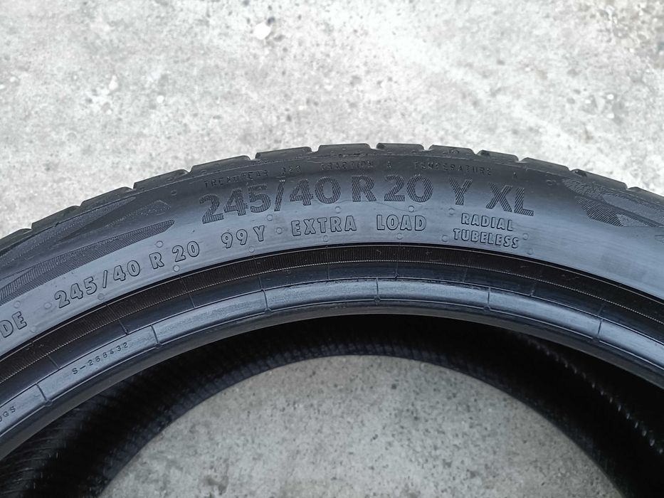 Doua anvelope vara 245 40 20 continental ecocontact 6 cu 6,5 mm 4524
