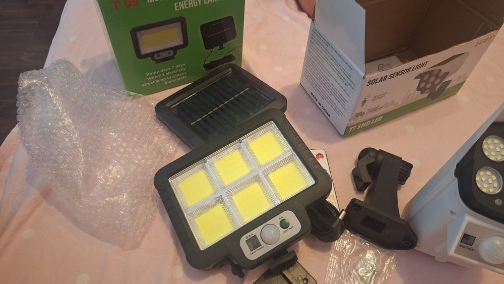 Lampa solara T09 cu senzor de miscare