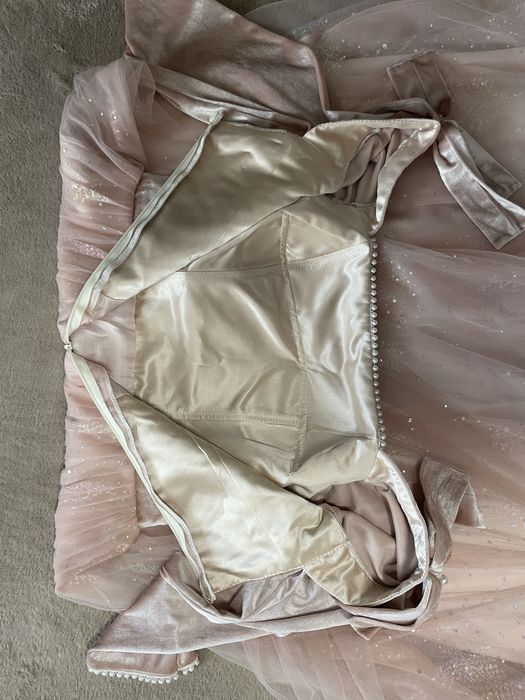 Rochie eveniment roz pudra