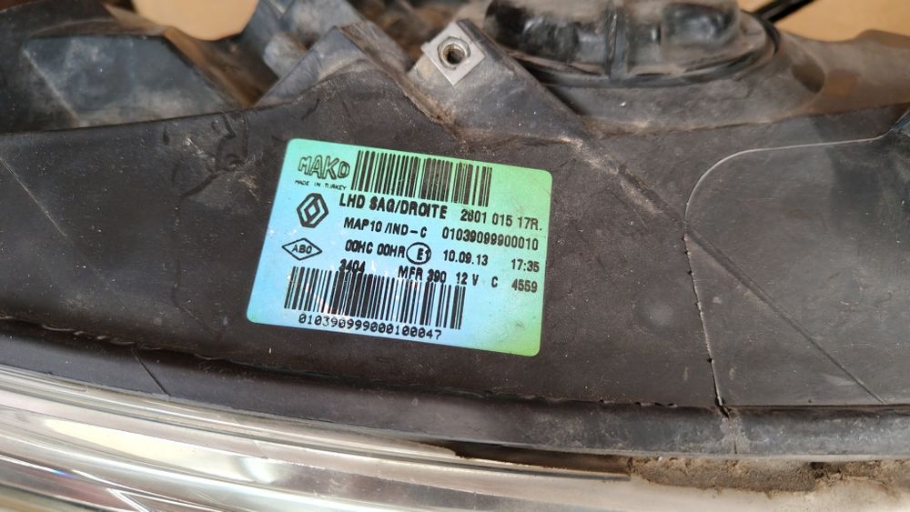 Фарове за Renault Fluence