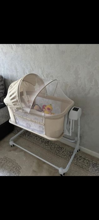 Продам детскую манеж-кровать