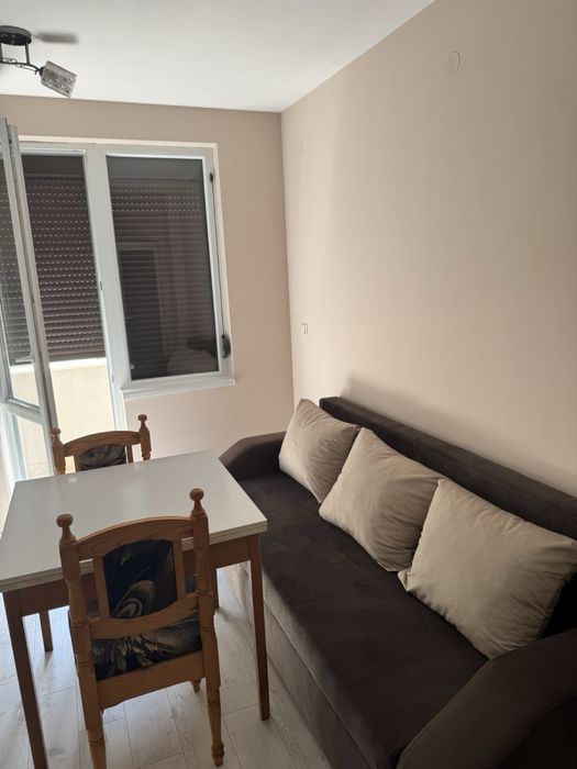 Дава се под наем Двустаен апартамент в Благоевград, Бялата висота - 43 кв.м за 298.86 € - Снимка #1