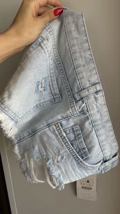 Шорты новые джинса