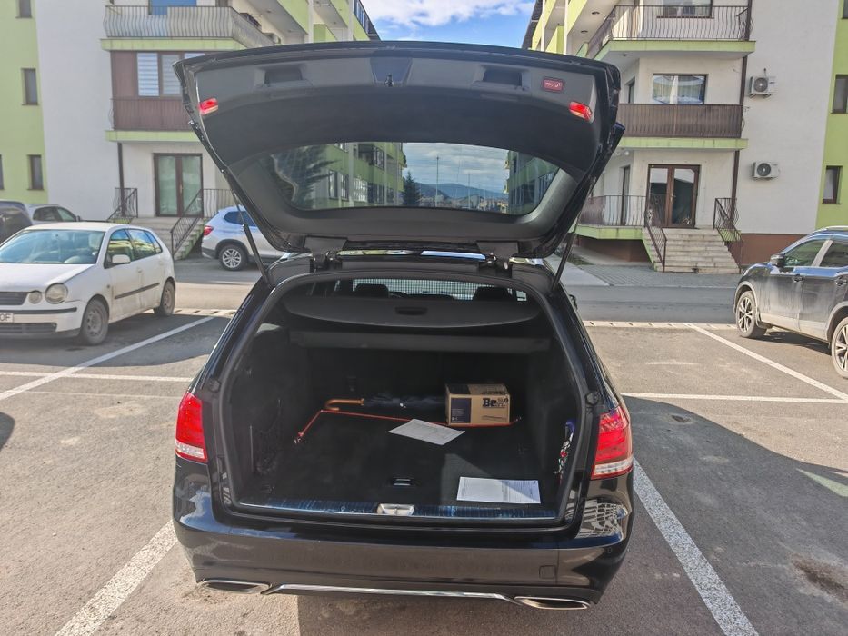 Mercedes - Benz E220 Blue TEC BlueEFICIENCY Edition