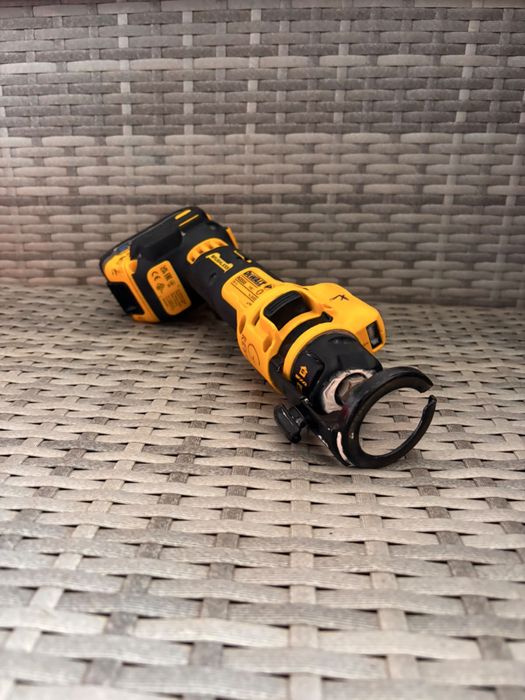Freza rigips dewalt DCE555