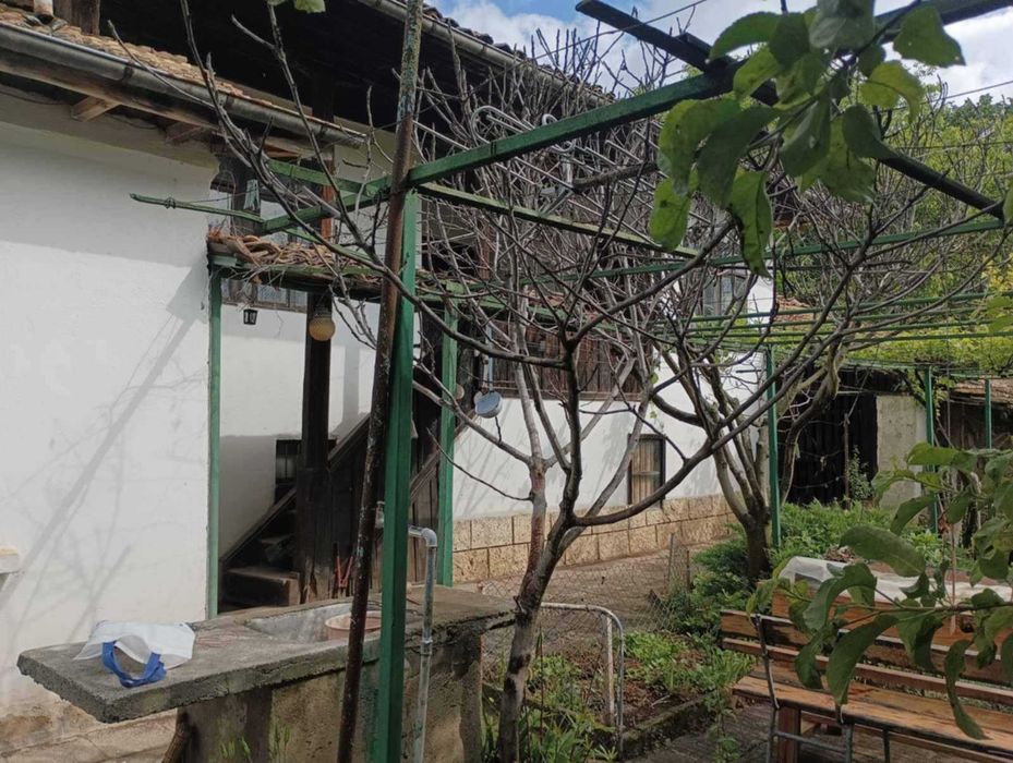 Продава се Къща в с. Кардам, Област Търговище - 100 кв.м за 291 €/кв.м - Снимка #4