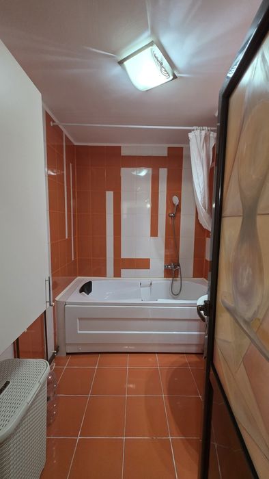 Apartament de inchiriat 2 camere decomandat Str.Sintezei.