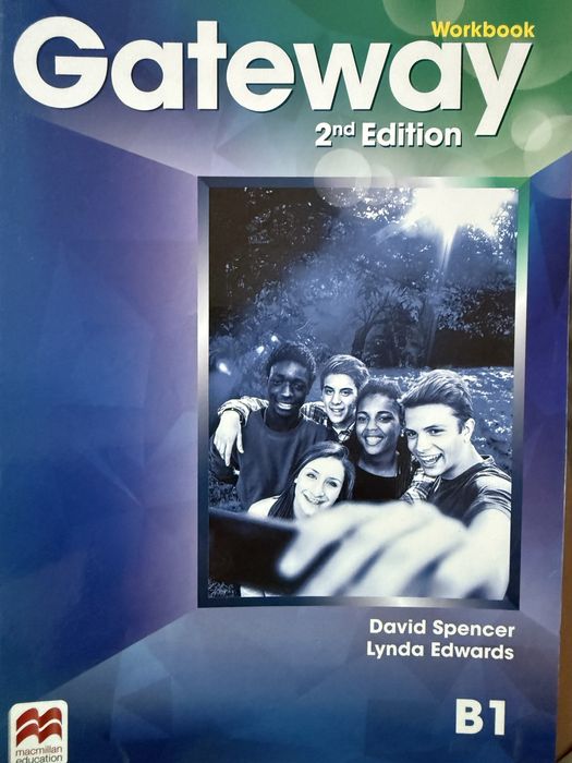 Учебник и учебна тетрадка по английски + учебник по химия на немски