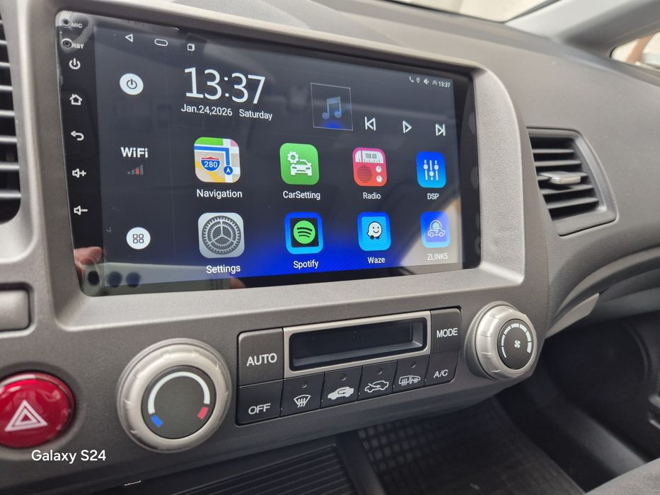 Vand Navigatie auto 9 Inch cu Android