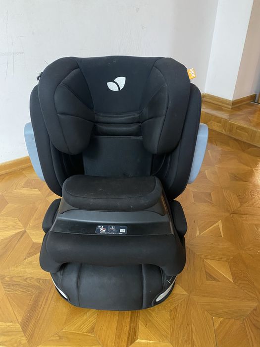 Продам Joie автокресло