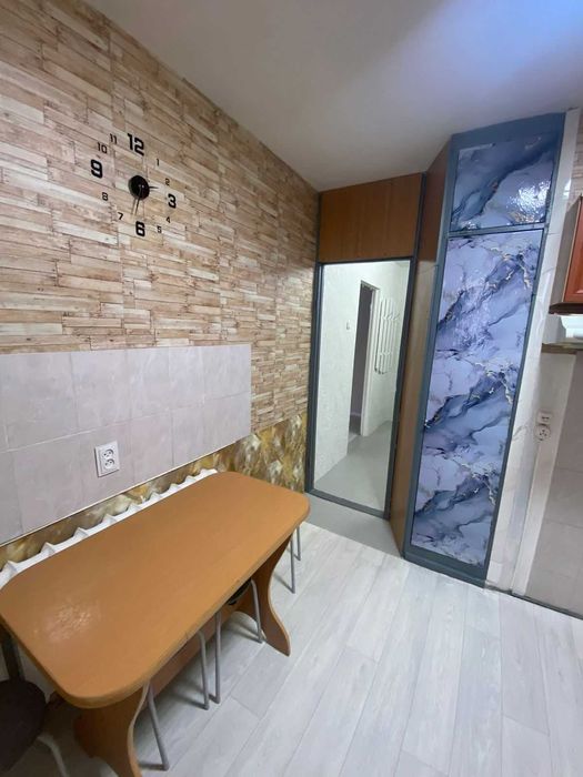 Срочно Продам квартиру Р-Н Вектора