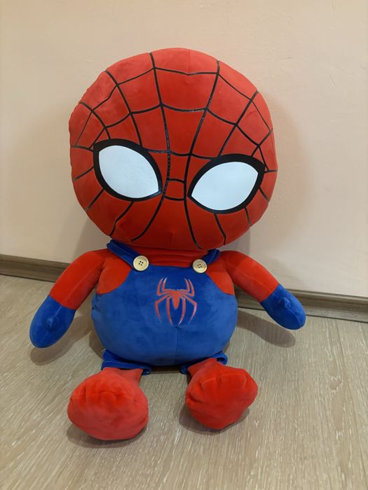 Плюшена играчка спайдър мен