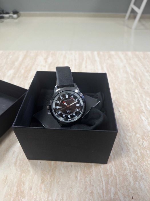 Часовник чисто нов