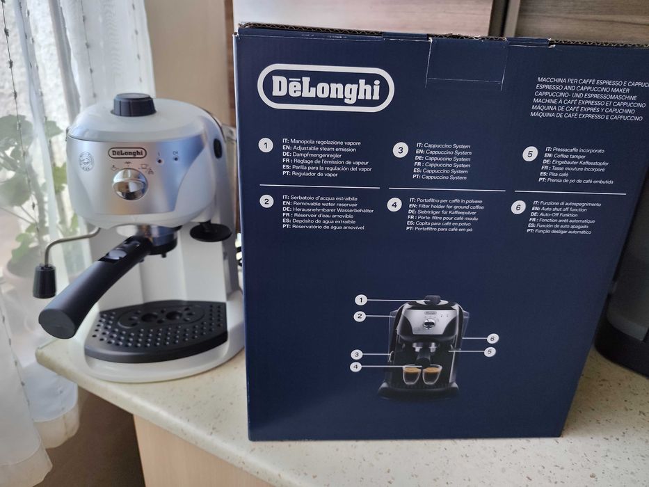 Кафемашина DeLonghi/Делонги EC221.W