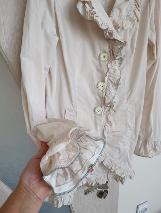 Уникален, елегантен дамски шлифер