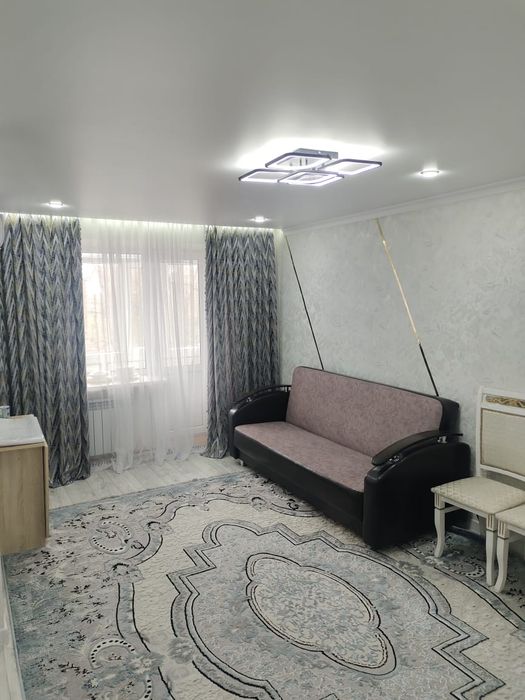 Продам квартиру 2 ком сатпаева 49