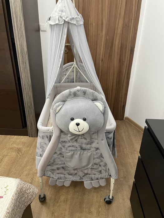 Бебешко кошче+ кош за кола