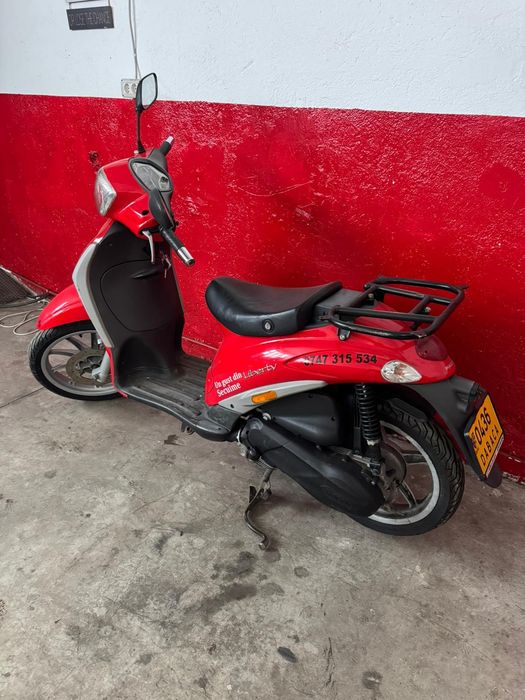 Vând scooter Piaggio liberty