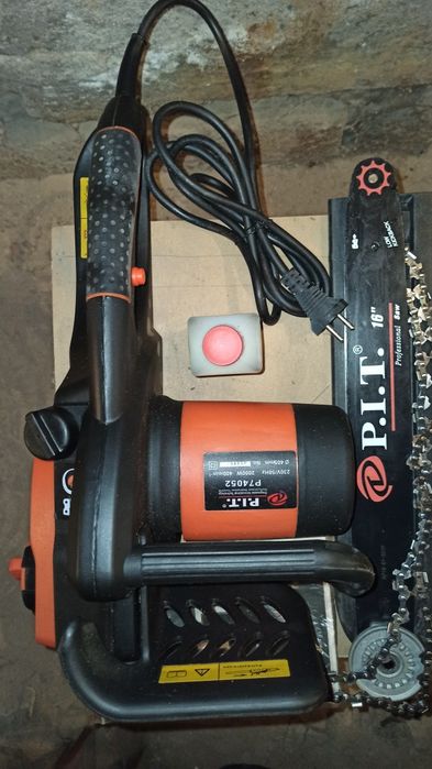 Продам электропилу.