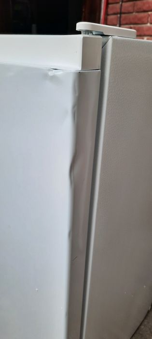 Хладилник хайсенс