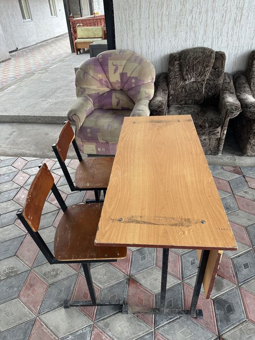 Школьные парты