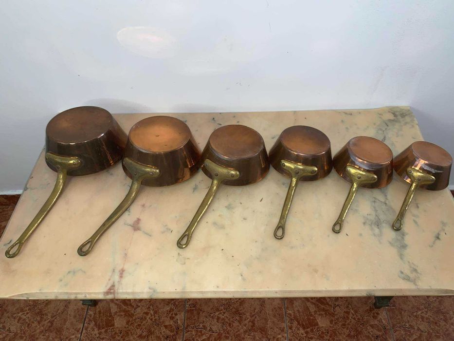 Oale din cupru si maner din bronz