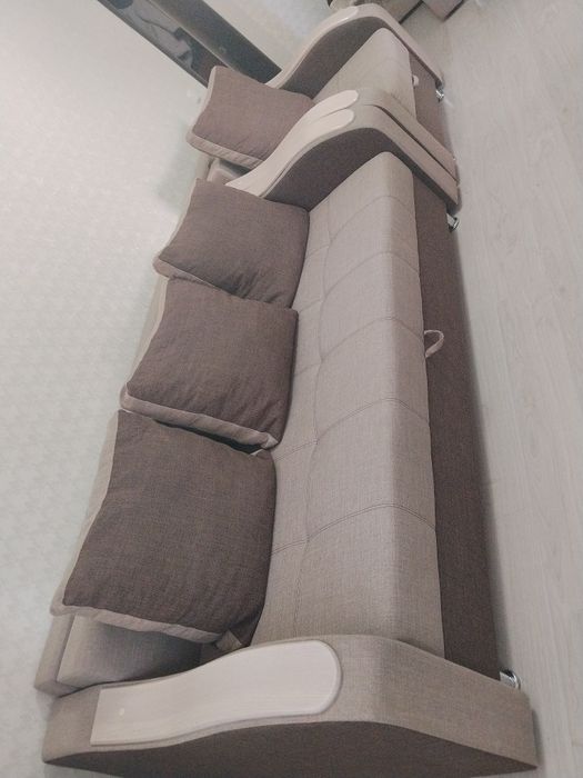 Продается диван тройка